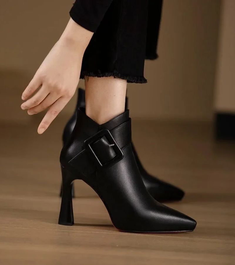 Luna | Bottines Signature à Talon & Boucle Oversize