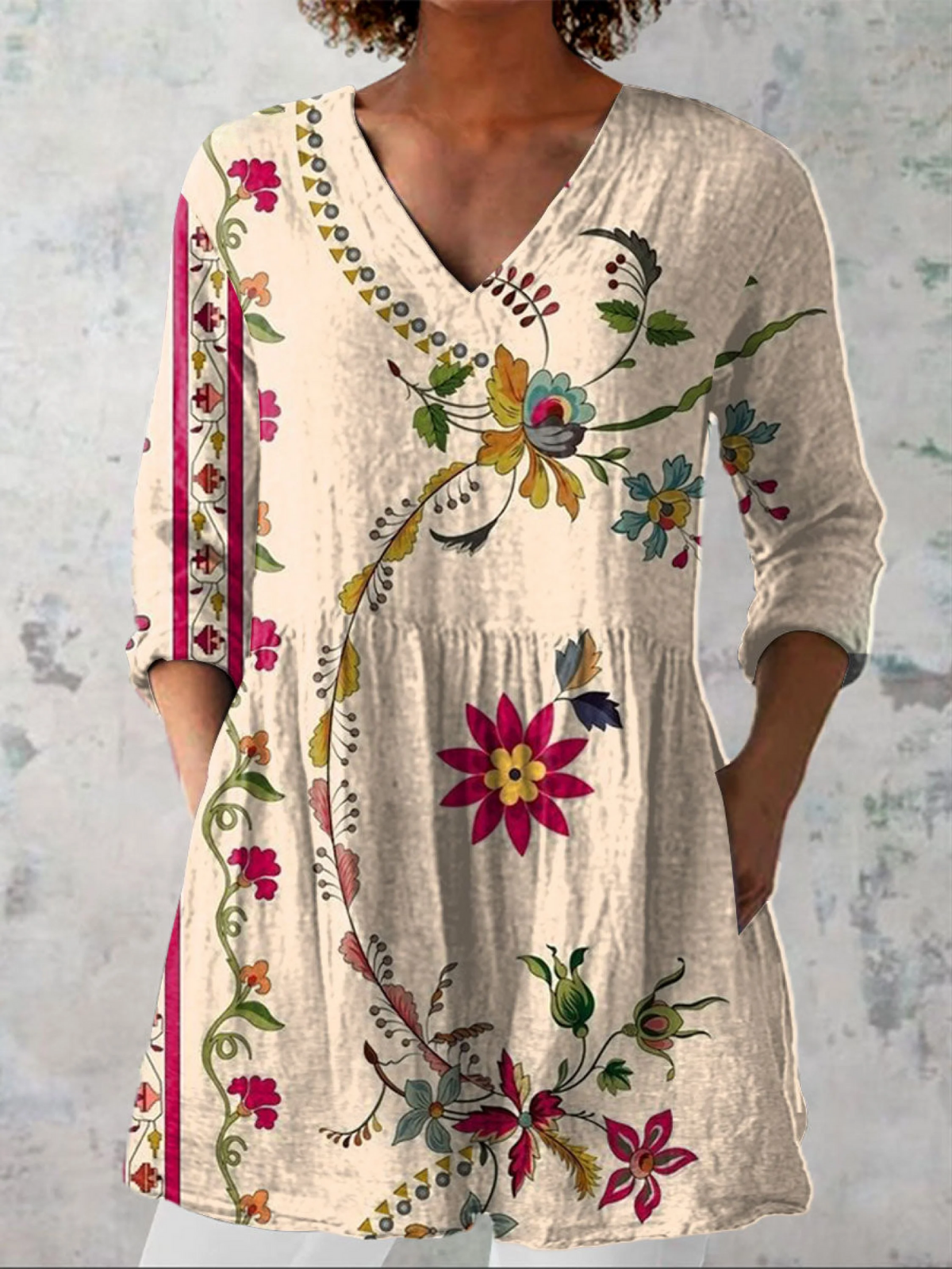 Catherine | Blouse Fluide Col V Élégante