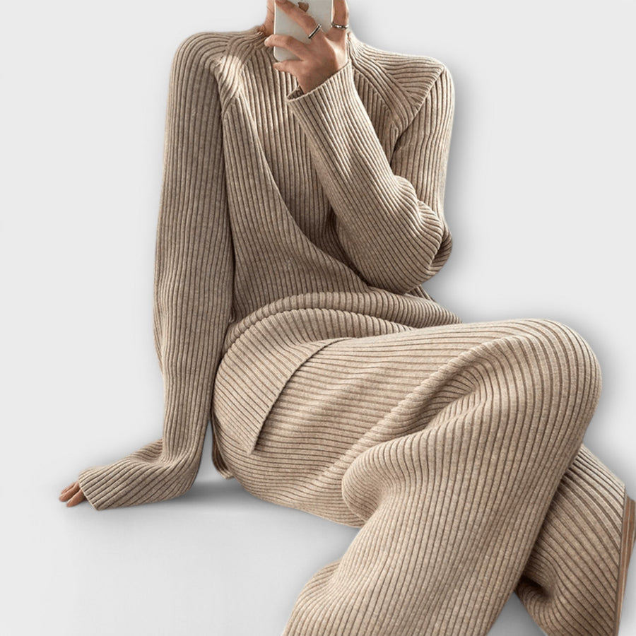 Emília - Ensemble Cosy en Tricot Côtelé de 2 Pièces