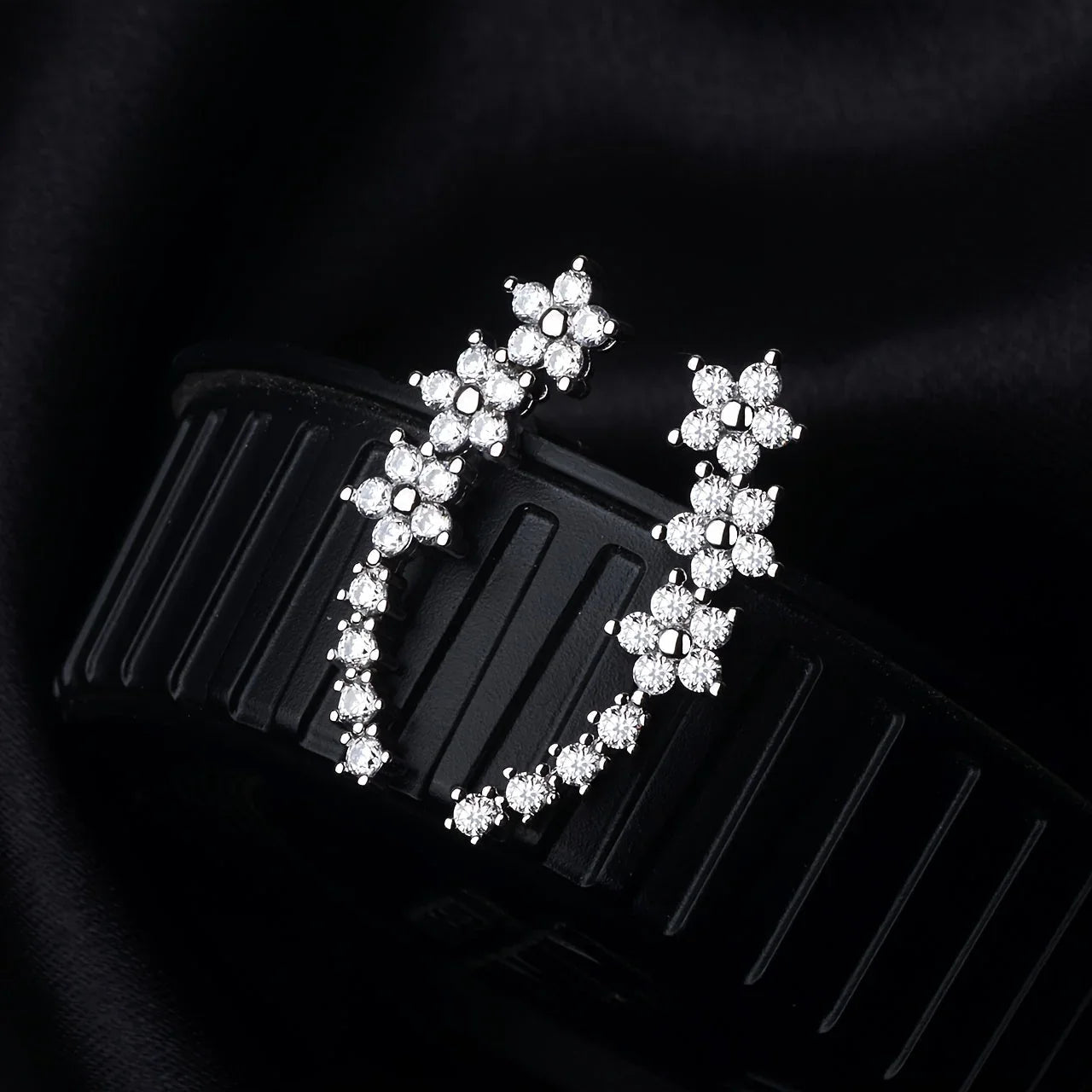 Éclore | Boucles d'oreilles intemporelles en fleurs