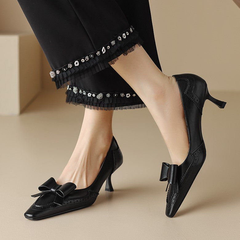 Claire | Escarpins à Ruban et Perforations