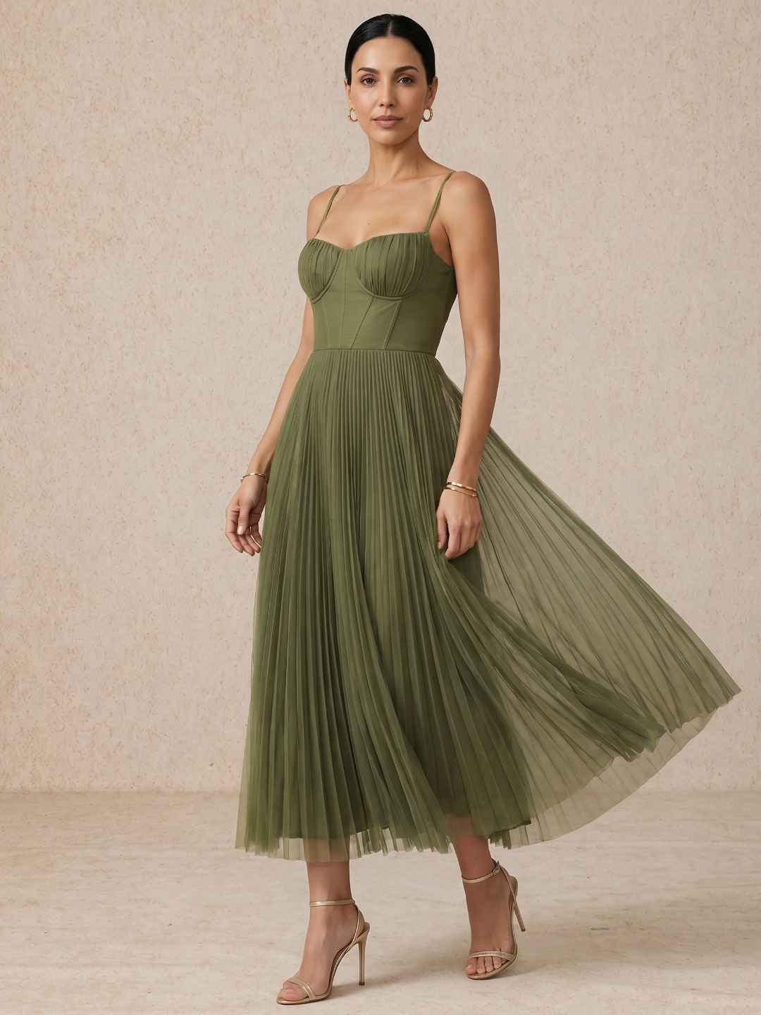 Sofia | Robe midi plissée à bretelles