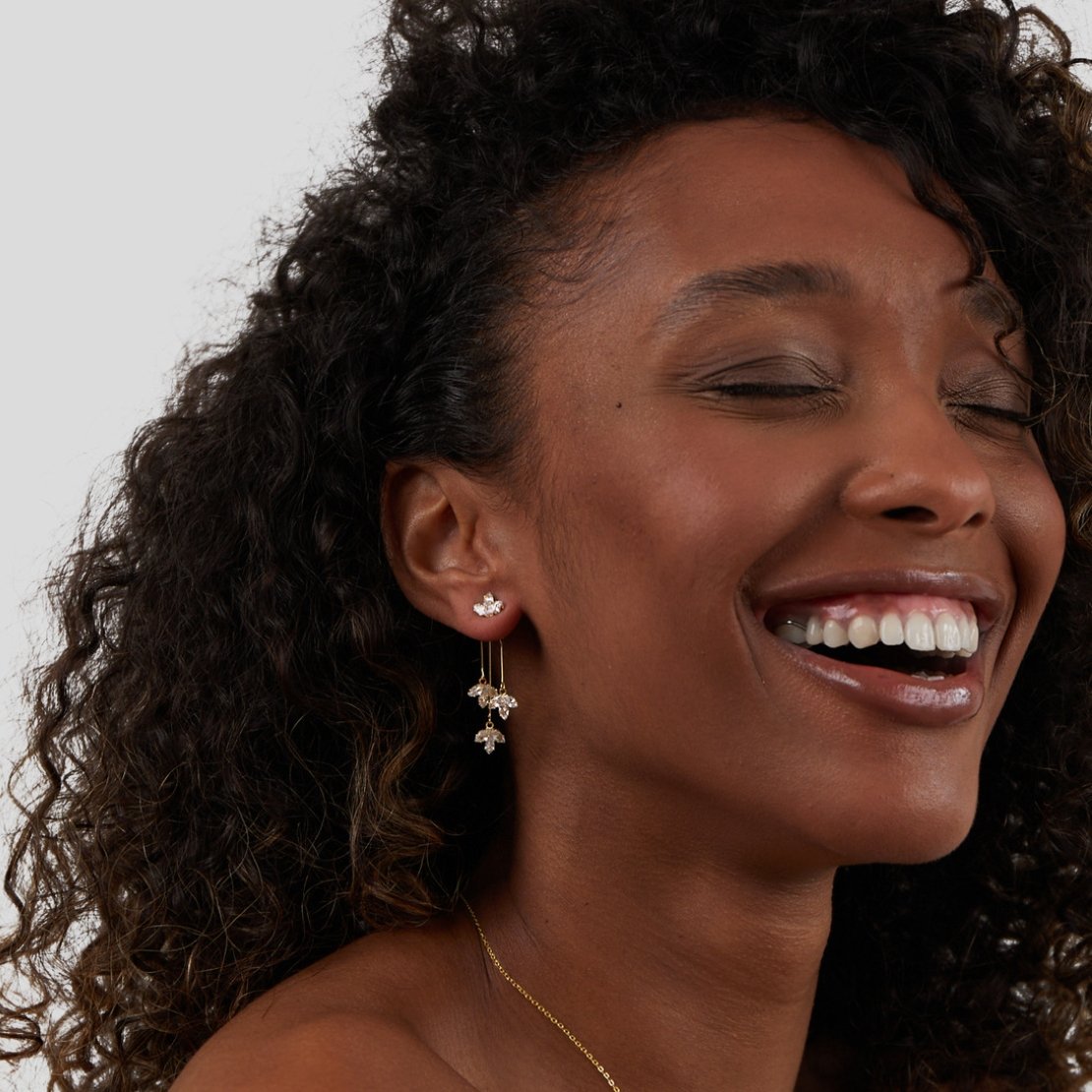 Philomène | Boucles d'Oreilles Feuilles Scintillantes